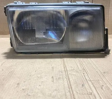 Mercedes-Benz 190 W201 Headlight/headlamp 0301067330