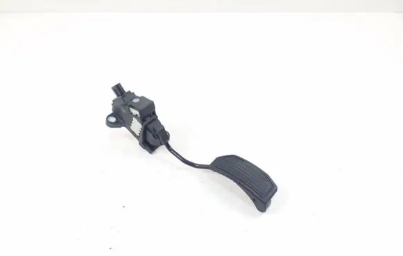 Toyota Avensis T270 Accelerator throttle pedal 7811002071