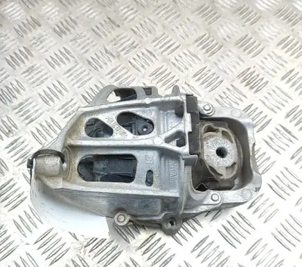 Audi Q7 4M Engine mount bracket 4M0199371FF 782215150182