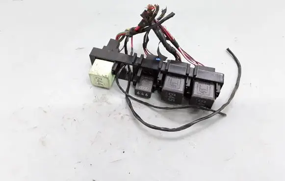 Volkswagen PASSAT B7 Fuse module 7N0937503A