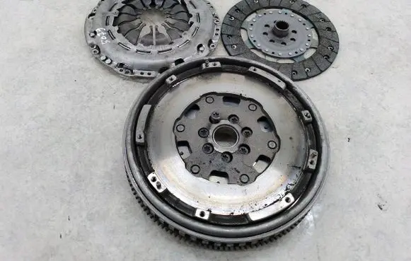 Nissan Qashqai Dual mass flywheel 