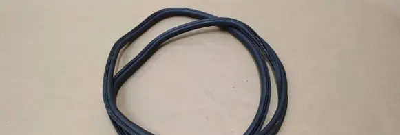 BMW 6 F12 F13 Trunk rubber seal (body) 