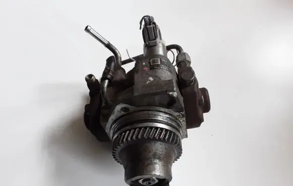 Mitsubishi L200 Fuel injection high pressure pump 1460A096