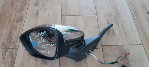 Peugeot 208 I Front door electric wing mirror 232673077