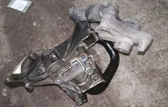 Audi A6 S6 C6 4F Power steering pump mounting bracket 059145169AA