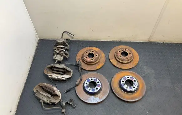 BMW 3 F30 F35 F31 Brake discs and calipers set