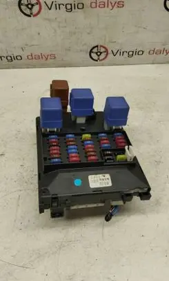 Nissan Patrol Y61 Fuse module VB93E09