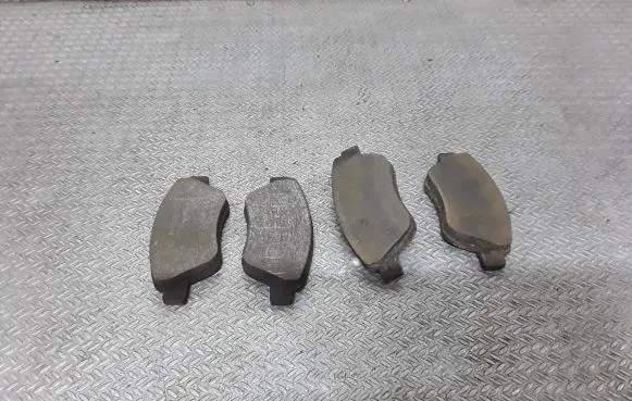 Opel Corsa D Brake pads (front) 