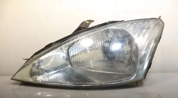 Ford Focus Headlight/headlamp