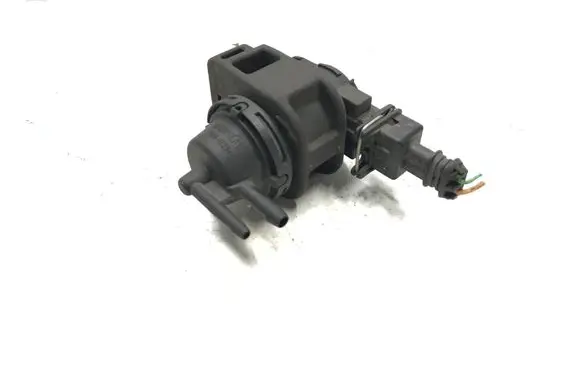 Nissan Qashqai Turbo solenoid valve EV-521