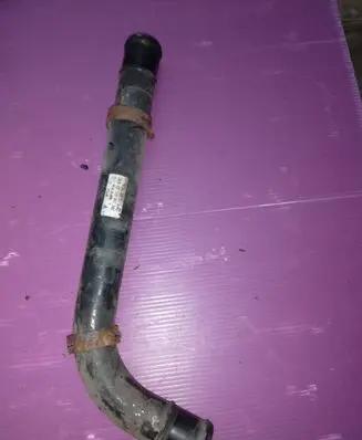Porsche Boxster 986 Engine coolant pipe/hose 996106611