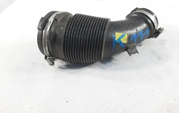 Audi A4 S4 B9 8W Air intake hose/pipe 04L129661B