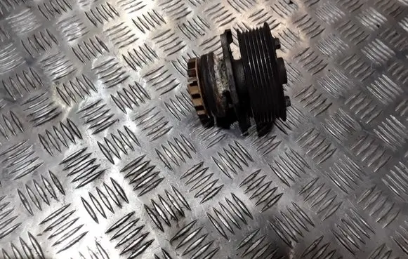 Nissan Qashqai Water pump 8200357354