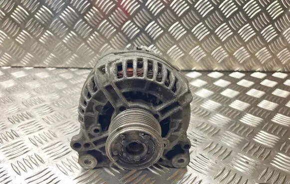 Skoda Fabia Mk1 (6Y) Generator/alternator 028903028E