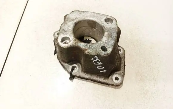 Renault Scenic II - Grand scenic II Engine mounting bracket 8200162702