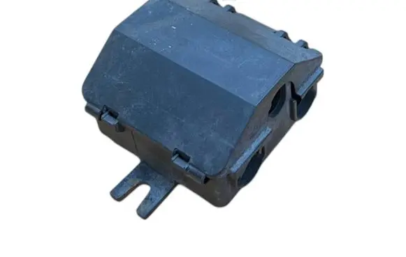 Other engine bay part