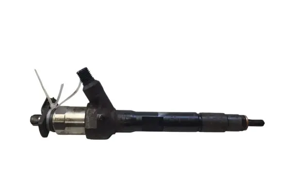Mazda 6 Fuel injector R2AA13H50