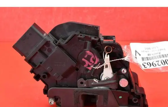 Front door lock