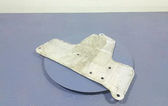 Audi Q7 4L Exhaust heat shield 4M0825641E