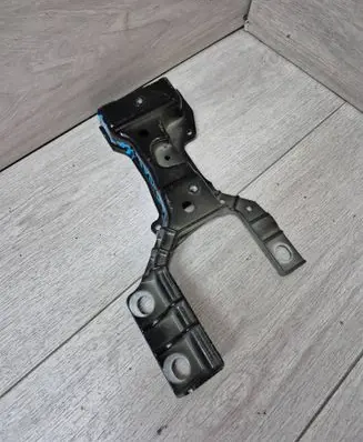 Land Rover Range Rover Velar Engine mount bracket J8A2-17K899-AF