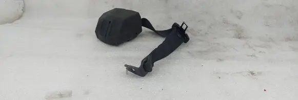 Volkswagen PASSAT B6 Front seatbelt YD40322907 3C5857805G