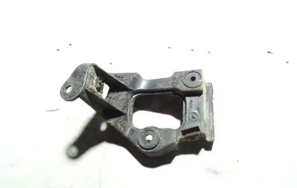 Audi A6 S6 C5 4B Fender mounting bracket 4B0853922B