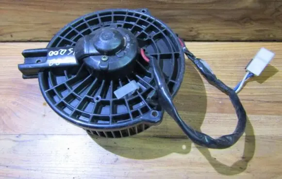 Lexus IS 200-300 Heater fan/blower 1940001140