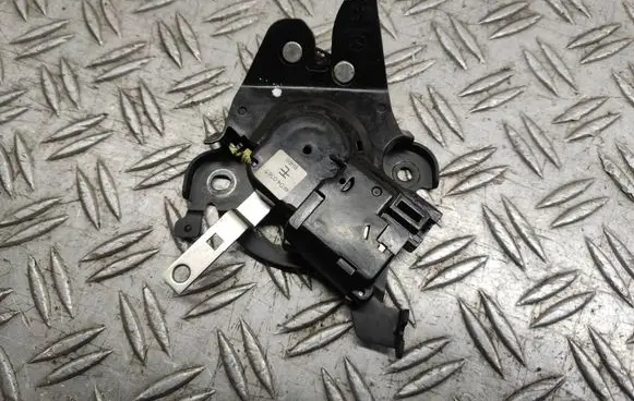Mazda 3 III Tailgate/trunk/boot lock/catch/latch 4K040365