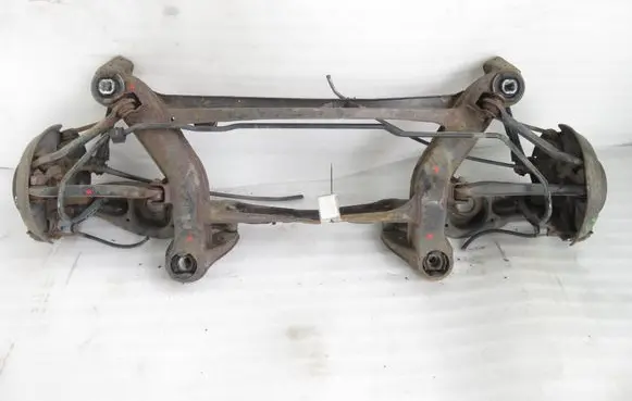 Mercedes-Benz 190 W201 Rear beam