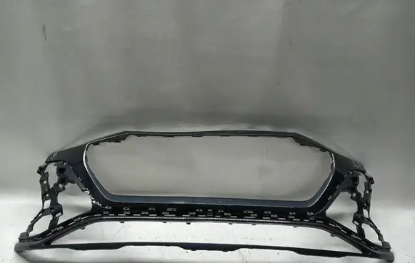 Audi e-tron Front bumper 4KE807725