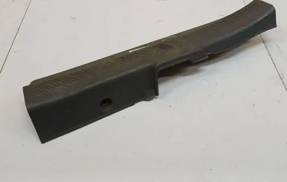 Hyundai Santa Fe Front sill trim cover 8588126000