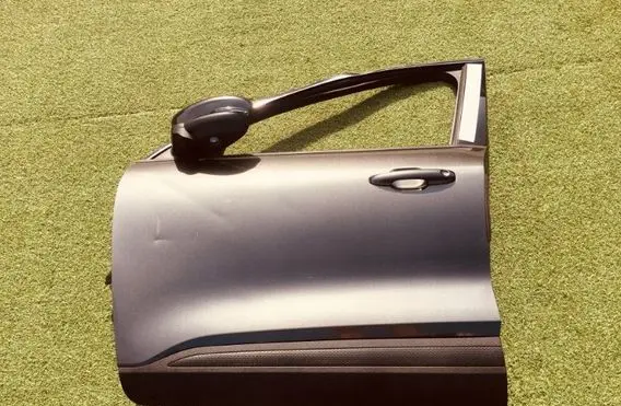 Ford Kuga III Front door