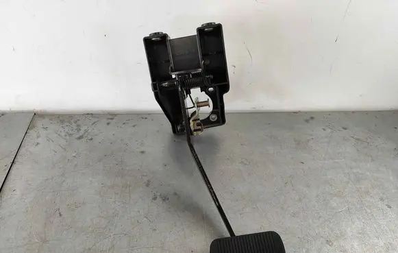 Jaguar XF X250 Brake pedal C2Z3215