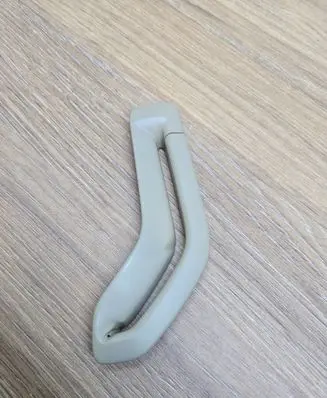 Volvo XC90 Seat belt trim 