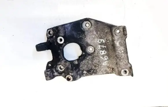 Citroen C4 I Engine mounting bracket 9646719580