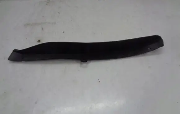 BMW 3 E90 E91 Fender end trim 51718040104