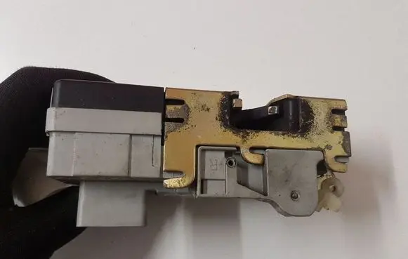 Citroen C5 Front door lock