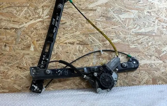 BMW 3 E46 Front door window regulator with motor 8196037 67628362063 676283620630