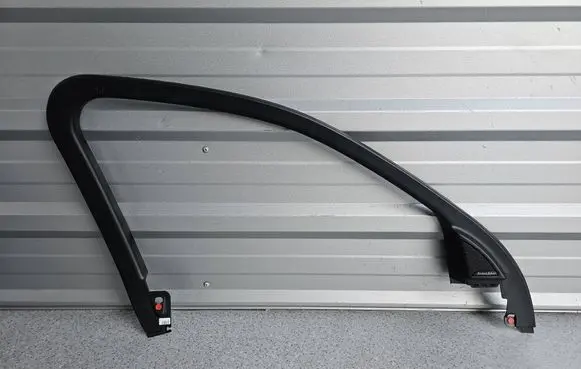 Maserati Grecale Front door trim (molding) 06701973810