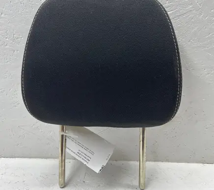 Suzuki Vitara (LY) Front seat headrest 
