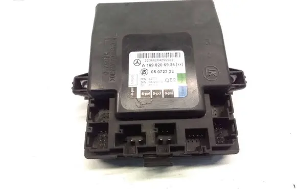 Mercedes-Benz B W245 Door control unit/module A1698206926 05072322