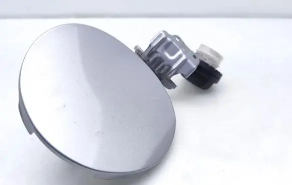 Toyota RAV 4 (XA40) Fuel tank cap 