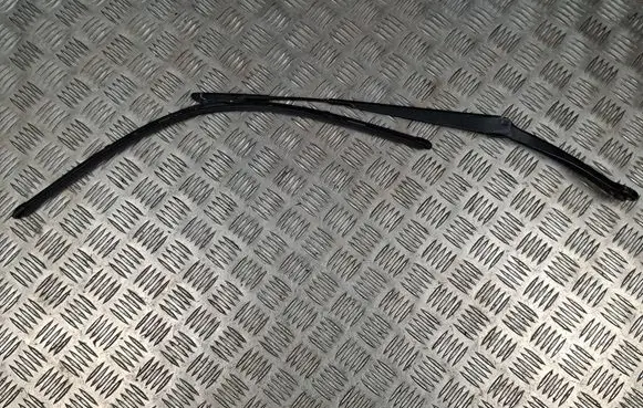 Mercedes-Benz B W246 W242 Front wiper blade arm A1768200044