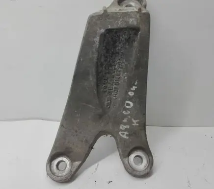 Audi A8 S8 D3 4E Engine mounting bracket 4E0199307BD