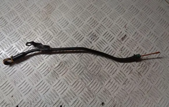 Peugeot 2008 I Oil level dip stick 9805767780