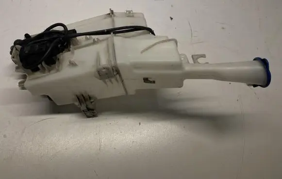 Hyundai Tucson LM Windshield washer fluid reservoir/tank 98610D7600