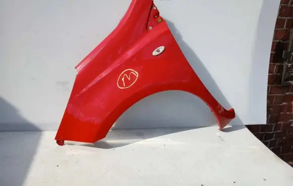 Nissan Note (E11) Fender