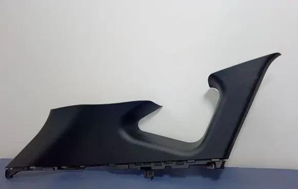 Other sill/pillar trim element
