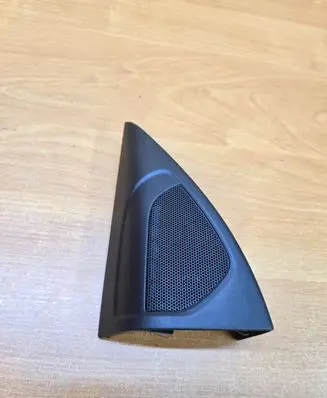 Volvo S60 Front door high frequency speaker 30781067
