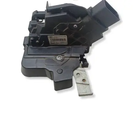 Ford Mondeo MK IV Front door lock 6M2AR21812AC 961015 A048317